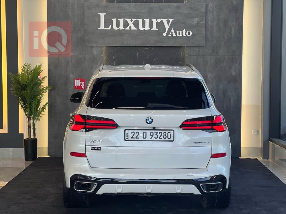 بی ئێم دەبڵیو X5